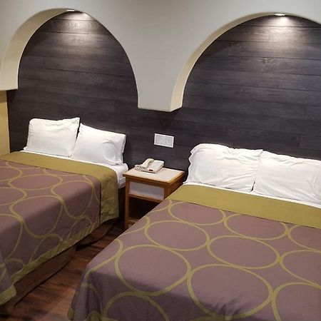 Reedley Inn Luaran gambar