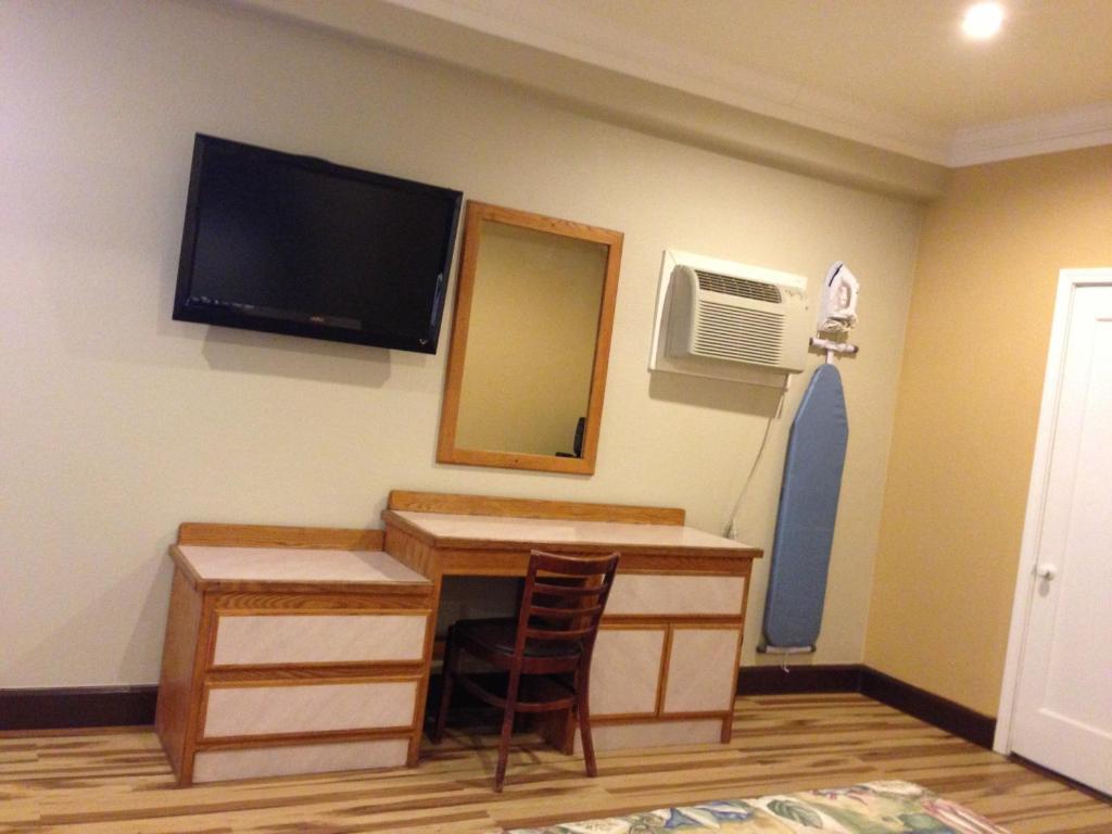 Reedley Inn Luaran gambar